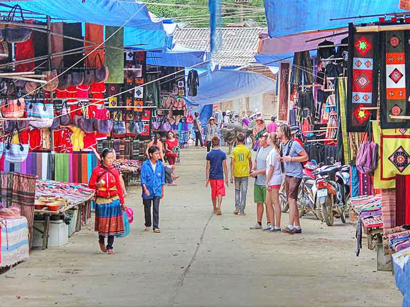 Sapa Tour 1 Day - Bac Ha Market